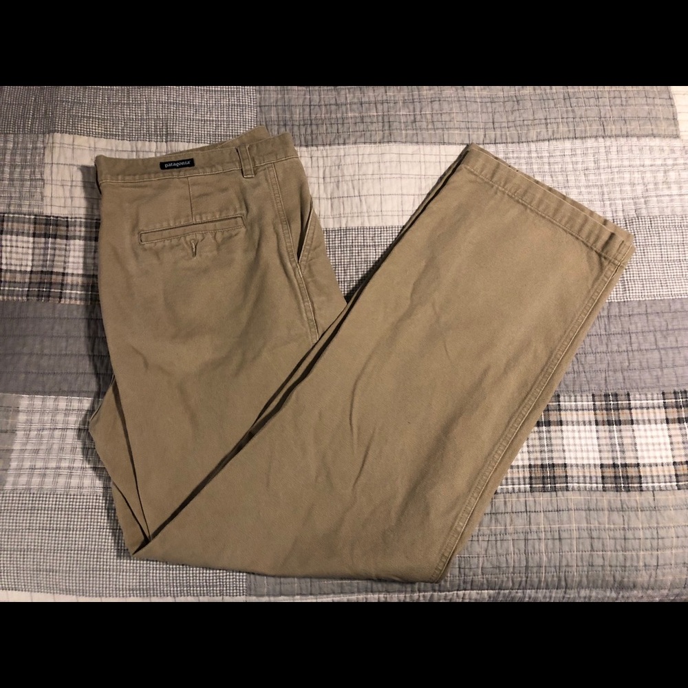 Men’s Patagonia Khaki Pants!
